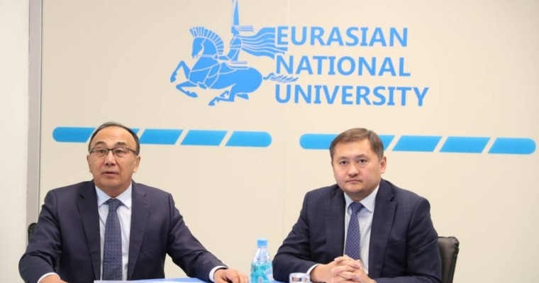 Общественные приемные начали работать в вузах Казахстана