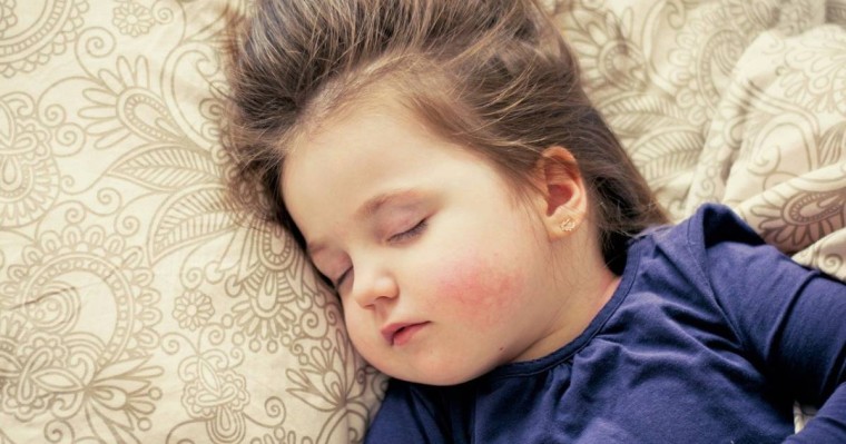 Әжесі 2 жасар немересін асқан айуандықпен өлтіріп, денесін көшеге тастаған