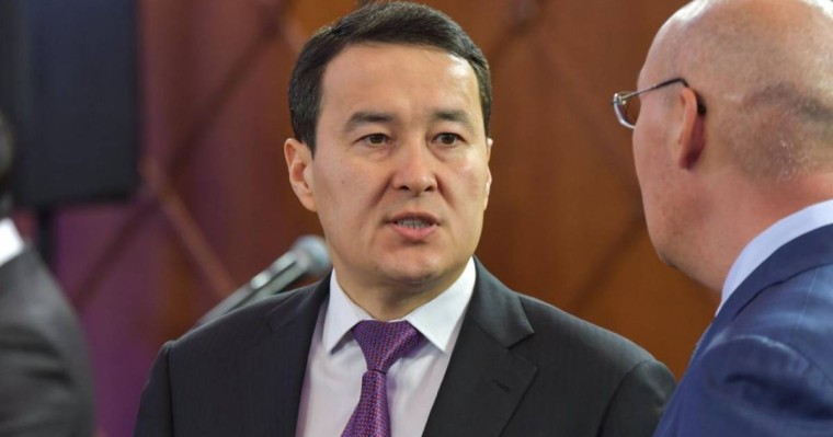 Оқушыларды ауыр сөмкелерден арылту қажет – Смайылов