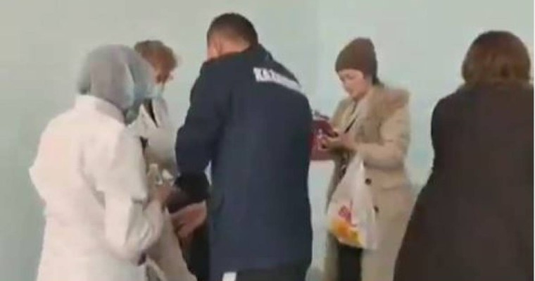 Астана мектебінде оқушыға дәретханада жасырын вакцина салынғаны рас па? (видео)