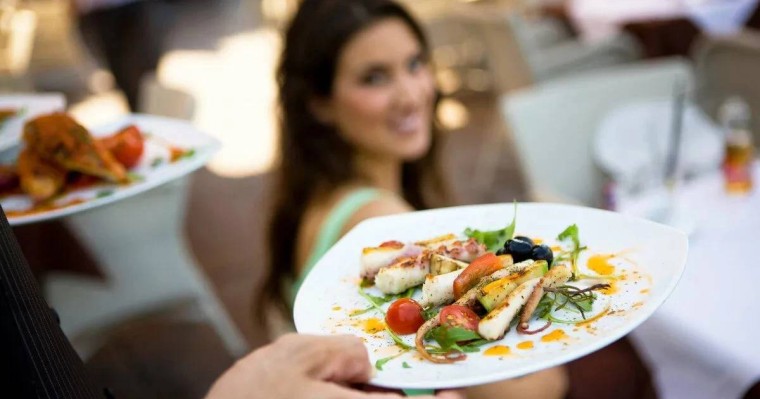 Блогерлер жарнама жасап ішкен астарына да салық төлейді – Мемлекеттік кірістер комитеті