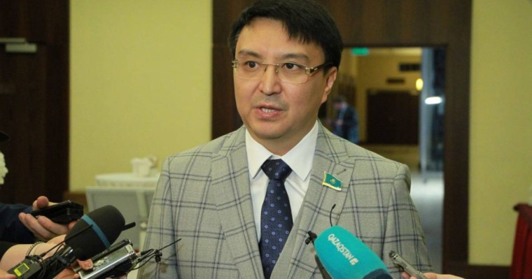 Нұр Отан партиясынан қуылған Нұржан Әлтаев президент сайлауына қатысатынын мәлімдеді