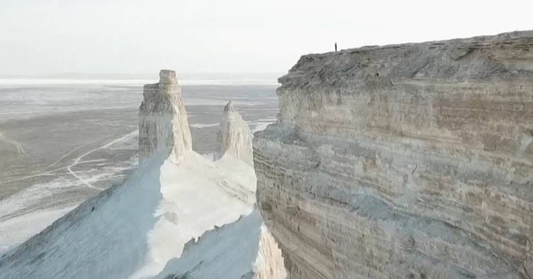 Америкалық жазушы: Бозжырадағы құрылыс — қазақ халқына қарсы қылмыс