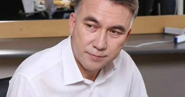 Ешкімге қажеті жоқ рубльге көміліп отырысымыз мынау - Есен Елеукен