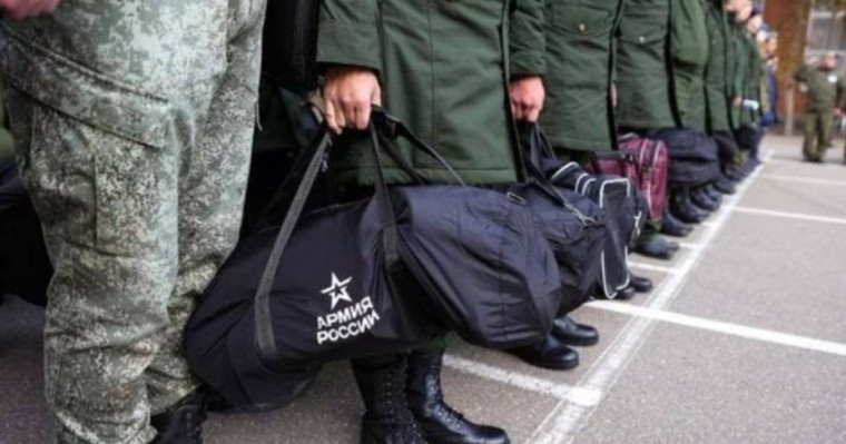 Ресейлік ер азаматтарға елден кетуге 26 қыркүйектен бастап тыйым салынды