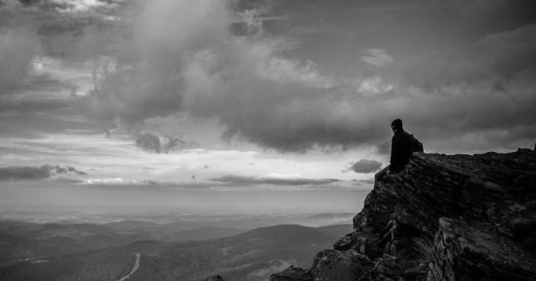 Солтүстік Қазақстанда білім басқармасының қызметкері Антикор тергеуінен кейін өзіне қол жұмсады