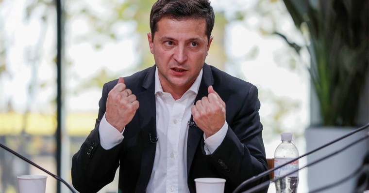 «Көмусіз қаласыңдар!»: Зеленский әскерге шақырылып жатқан ресейліктерге ескерту жасады