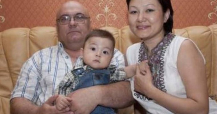 “Кешір мені": Дана Нұржігіт ұлының әкесі Владимир Рерихтың қазасына байланысты естелігімен бөлісіп, қоштасу хатын жазды