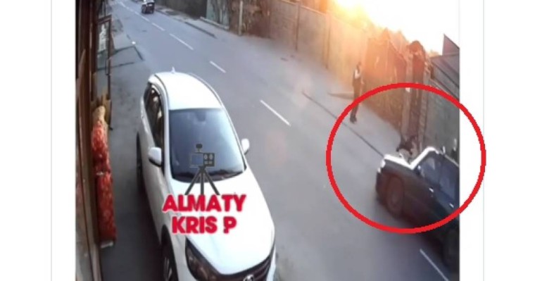 5 жасар баланы қақты: Алматыда жантүршігерлік жол апаты болды (ВИДЕО)