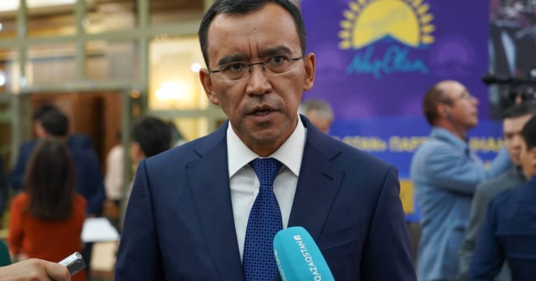 Ресей азаматтары Қазақстанға келгісі келсе шектемеуіміз керек – Әшімбаев