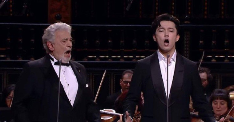 «Теңдессіз шедевр»: Димаш әлемге әйгілі Пласидо Домингомен ән шырқады (видео)