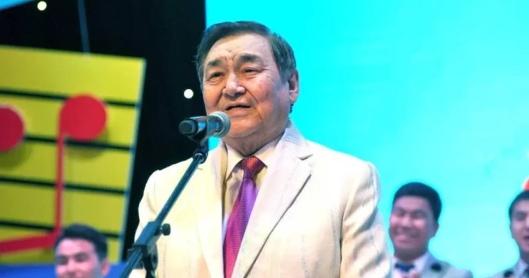 «Вице-министрдің әйелін шапалақпен тартып жіберген»: Ескендір Хасанғалиевтың ұлы әкесі туралы