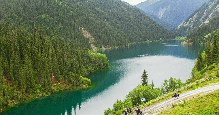 Қазақстандағы сорақы жер атаулары туристерді бездіреді