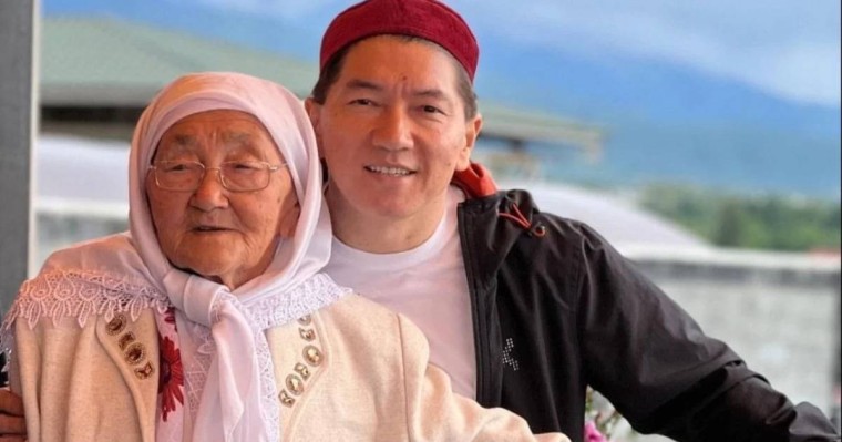 "Анамның қарғысы": Сәкен Майғазиев ата-аналарға өтініш айтты