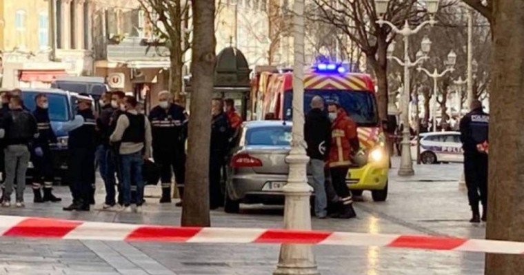 Полицейлер қорап ішінен кесілген адам басын тауып алды