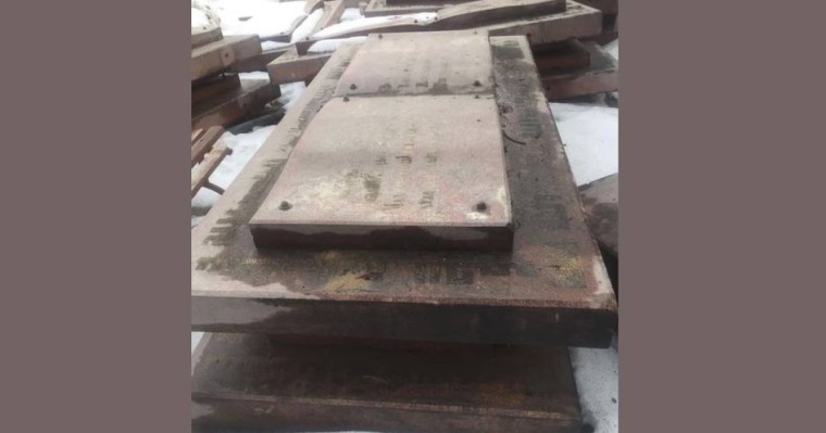 Яссауи хикеметтері жазылған тастар далада шашылып жатыр: Түкістанға керексіз болғаны ма?