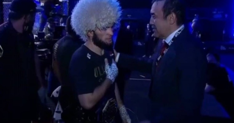 ҰҚК басшысы Кәрім Мәсімов Хабибті жеңісімен жеке құттықтады (видео)