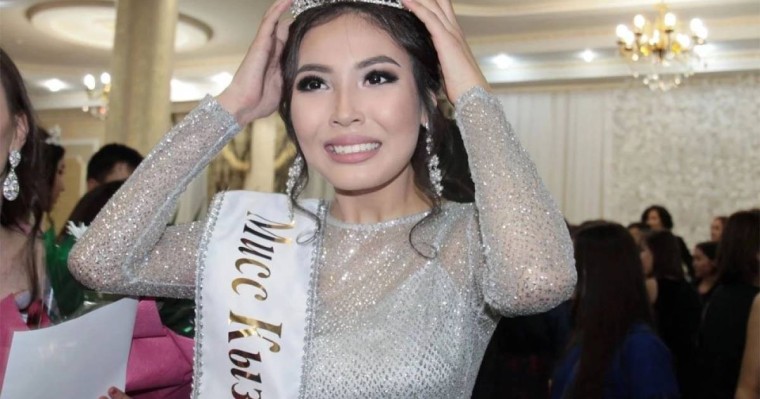 "Орысша сөйлей алмайды": Қызылорда аруы атанған қыздың дәмханада ыдыс жуып жүргені рас па