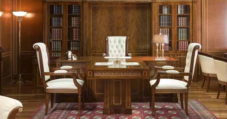 Экс-министрге халықаралық іздеу жарияланды