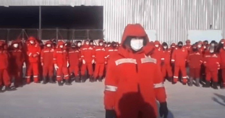 «Соңына дейін тұрыңдар!»: Қазақстандықтар қытайлық мұнай компаниясына қарсы ереуілге шыққан мұнайшыларды қолдады