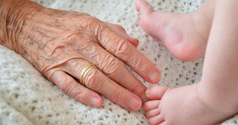 Мәжілісте зейнет жасын 60-қа дейін төмендету ұсынылды