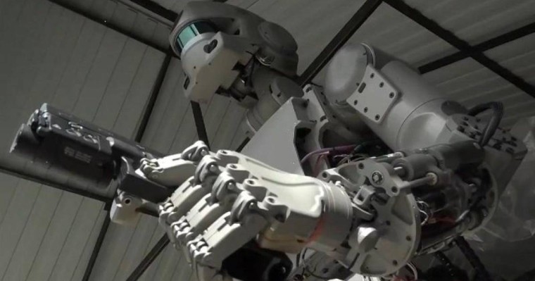 俄罗斯拟于2025年前组建战斗机器人部队