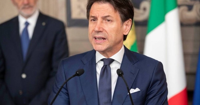 Италия премьер-министрі отставкаға кетті