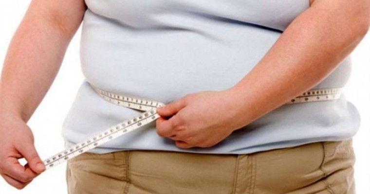 Covid-19 вакцинасы артық салмағы бар адамдарға көмектеспеуі мүмкін