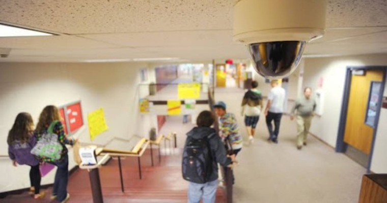 Асхат АЙМАҒАМБЕТОВ: Еледгі мектептердің 99%-ына бейнебақылау камералары қойылды