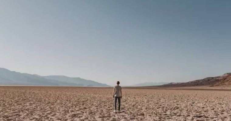 Қазақстандық дизайнер кісі қолынан қайтыс болды