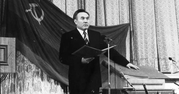 Мемлекеттік лауазымға туысты тарту Совет одағынан қалған мұра