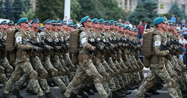 Украиндықтардың 59 %-ы елдің аумақтық тұтастығын қарумен қорғауға дайын