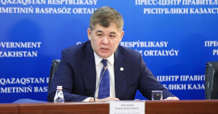 Жапониядан келген ұшақ жолаушыларынан кешірім сұраймыз