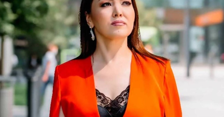 "Мүлде ана бола алмайсың деді": Жұлдызай Дүйсенбиева бала сүю кезінде қандай қиындыққа тап болғанын айтты