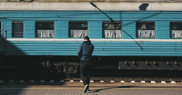 "Әкесі ұлын жоғалтып алды": Қостанайда жасөспірім пойыздан қалып қойған