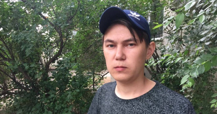 Жергілікті газет қызметкері оралдық белсендіні сотқа берді