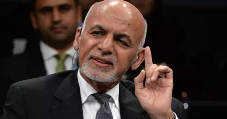 БАҚ: Ауғанстанның экс-президенті БАӘ-ге қазақстандық компанияның ұшағымен қашты