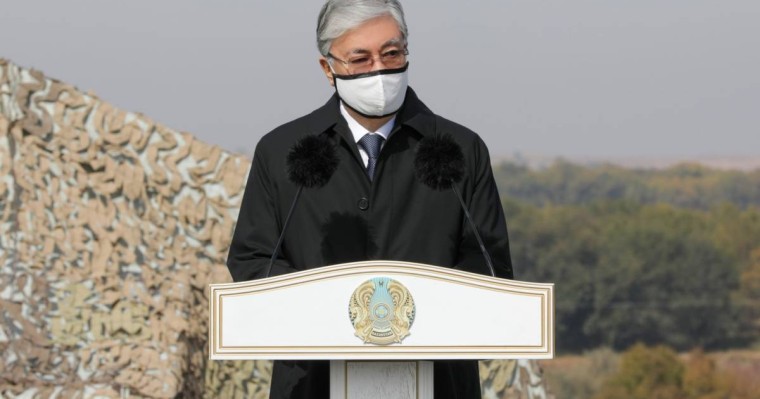 Тоқаев Қырғыз еліндегі жағдайға пікір білдірді: Жээнбеков – мемлекеттің легитимді басшысы