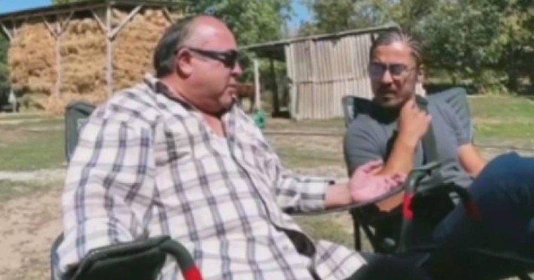 "Сенімен қалай киноға түсем?": Танымал актер Бекболат Тілеуханға пародия жасап, халықты күлкіге қарқ қылды (ВИДЕО)