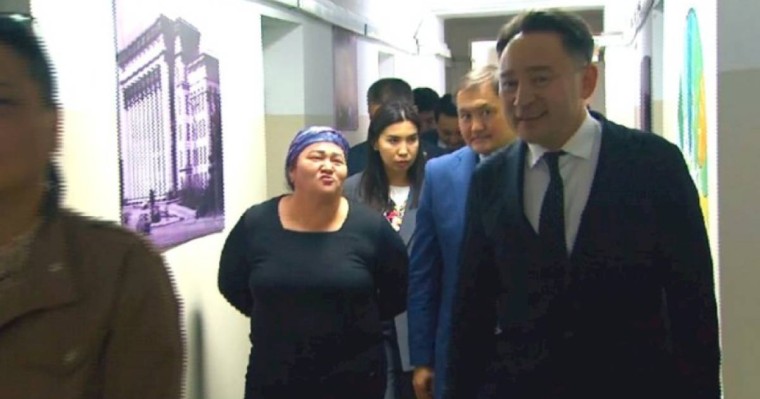 Министр жатақханаға мұқтаж студенттерге арналған «Жедел штаб» жұмысымен танысты