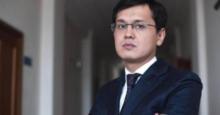 "Кезек күтушілерге жағдай қарастырылмаған": Мусин Қарағандыдағы ХҚКО-ға ескертусіз барды