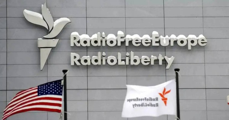 Илон Маск «Радио Свобода» және «Голос Америки» радиоларын жабуды ұсынды