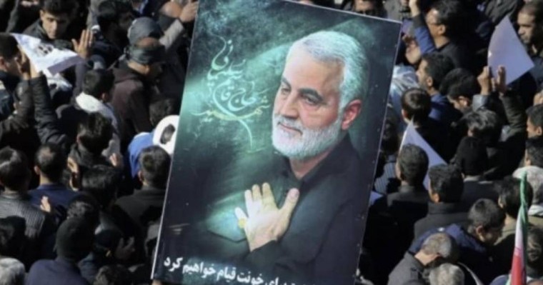 Иранда Сүлеймани бейітінің маңындағы жарылыстан 70-тен астам адам қаза тапты