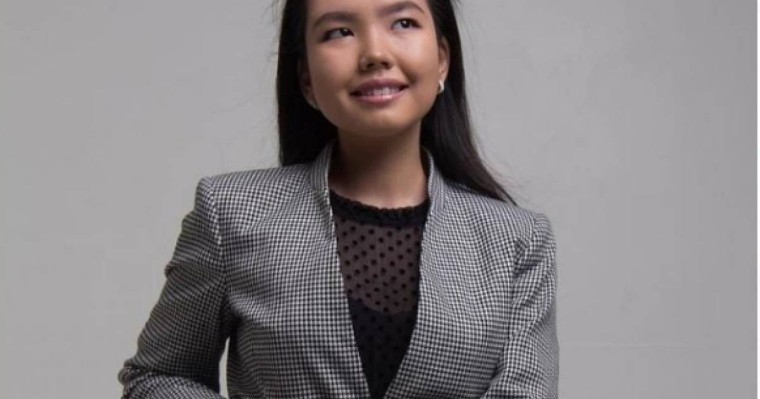 "Бұл кітап - менің тағдырымның желісі" жас жазушы Жәмиля Бақтиярқызы