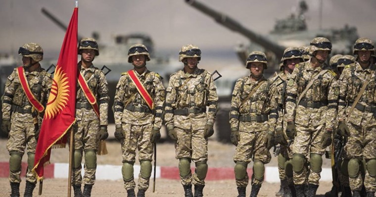 Жээнбеков Бішкекке әскер мен әскери техника кіргізуге бұйрық берді