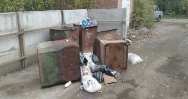 Өскеменде қоқыс жәшігінен өлі әйелдің денесі табылды