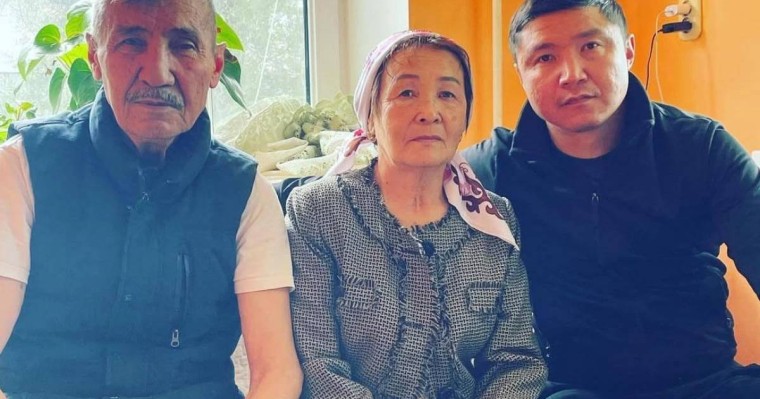 "Сыйлықты беріп үлгермедік": Бағлан Әбдірайымов марқұм әкесін есіне алды