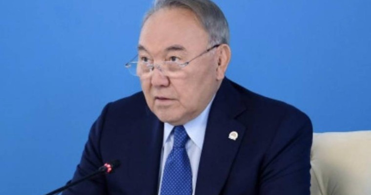 Нұрсұлтан Назарбаев Әнұран авторлығынан алына ма? - Әшімбаев жауап берді