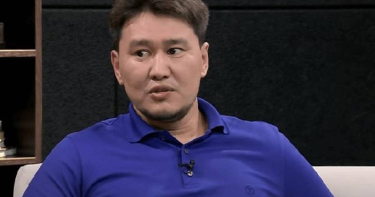 “Қазақстан да, Қытай да емін таба алмай жатыр": Жахан Отарғалиевтің денсаулығы сыр берді