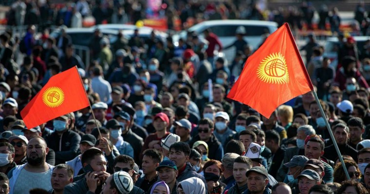 Қырғызстандағыдай тәртіпсіздіктер Қазақстанда да басталады: Елімізде болуы мүмкін революция туралы сарапшылар не дейді